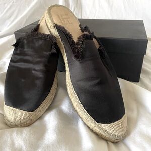 LF/Life mule in irie black, size 8.5.